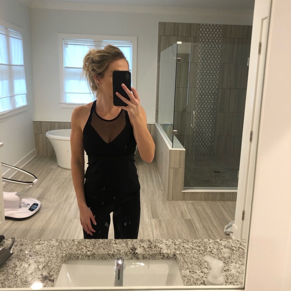 ALO yoga tank